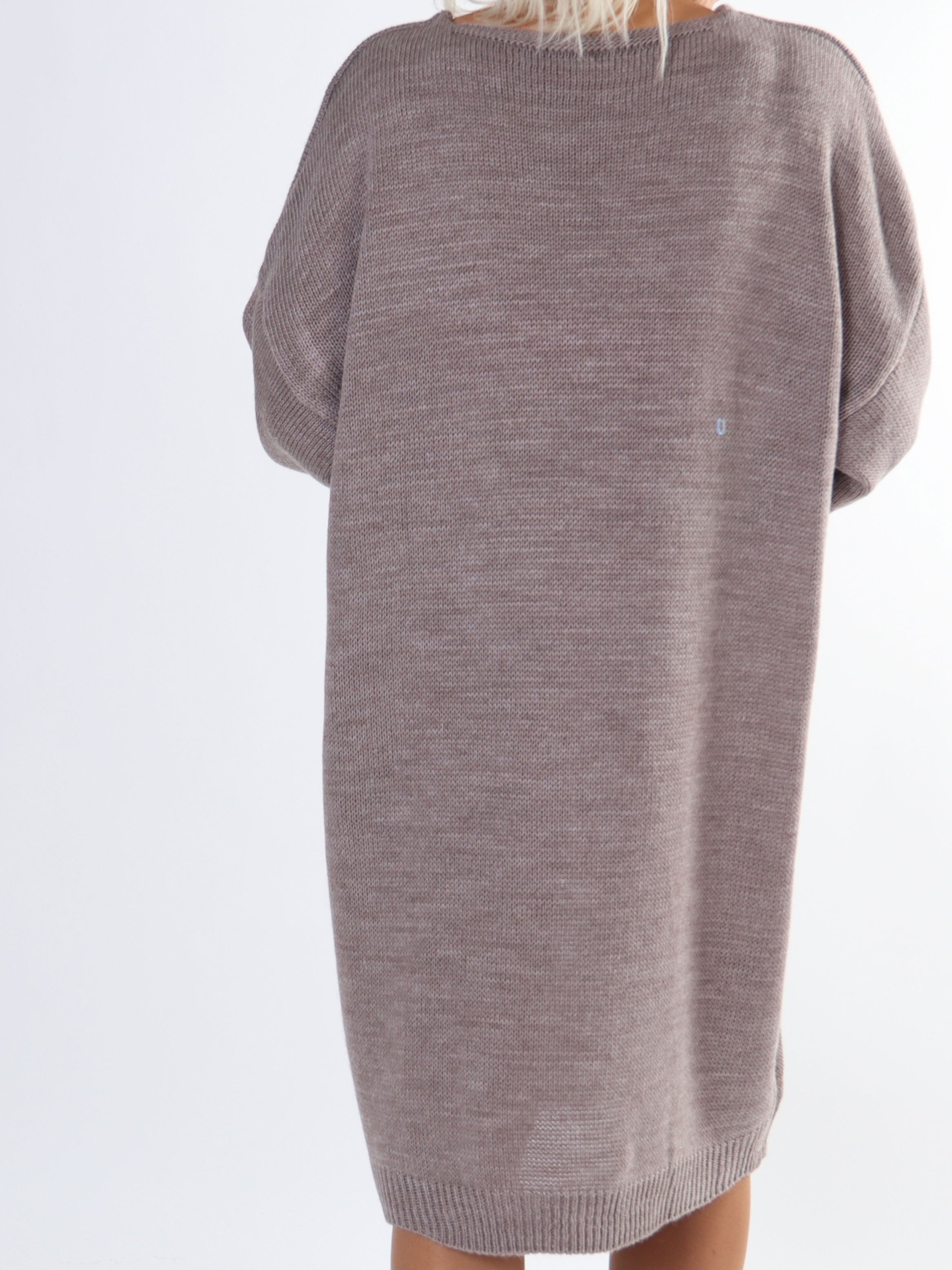 Lela - Plus size strikkjole med hjerter